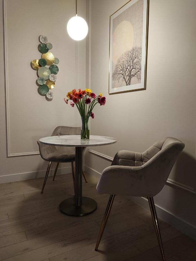 Mlyn Maria - W Sercu Wroclawia Apartamenty Exteriör bild