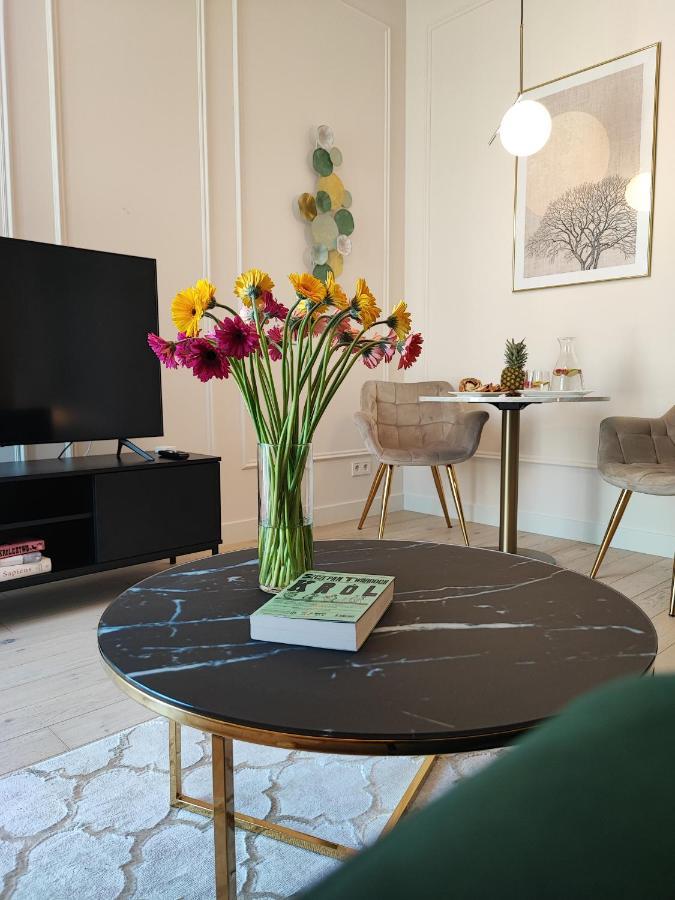 Mlyn Maria - W Sercu Wroclawia Apartamenty Exteriör bild